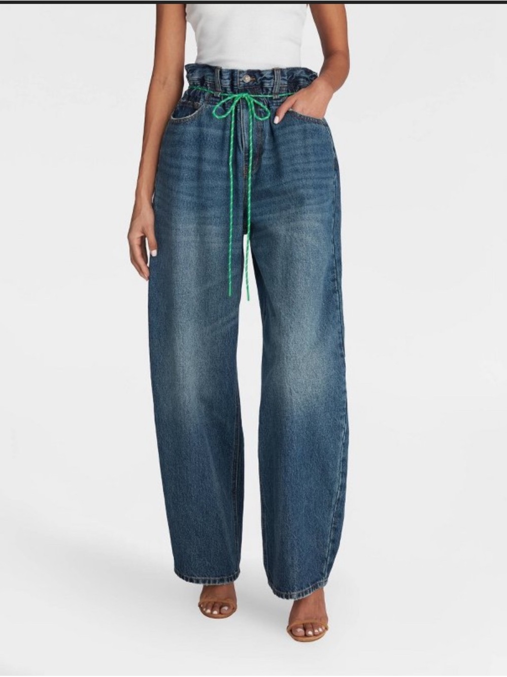 Barrel leg 'The Paper Bag Jean' - Dark Wash - size 6 NWT